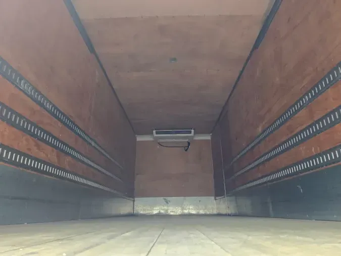 2020 FREIGHTLINER/MERCEDES M2 106