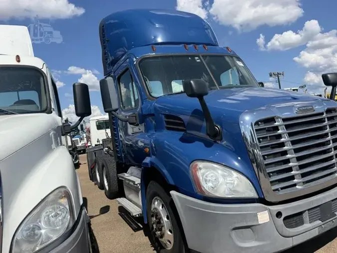 2018 FREIGHTLINER CASCADIA 125