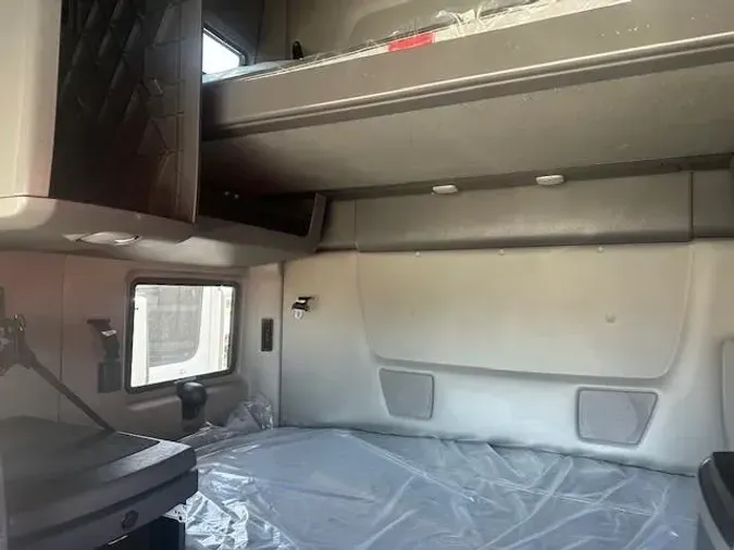 2022 International LT625