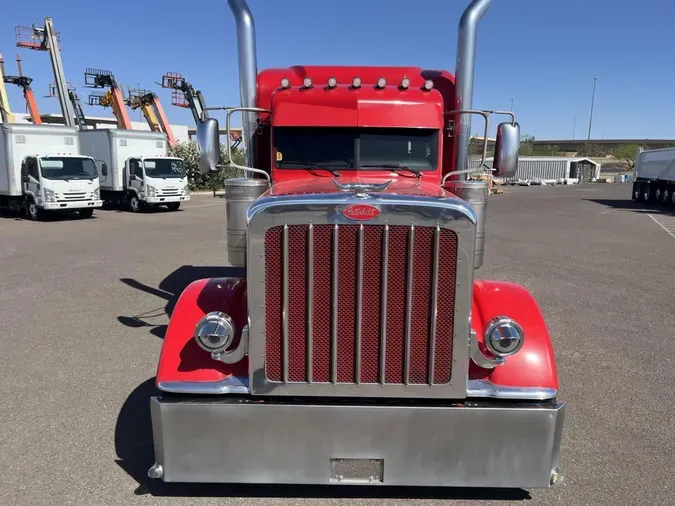 2022 Peterbilt 389