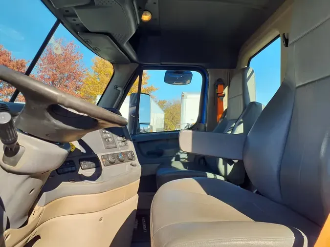 2016 FREIGHTLINER/MERCEDES CASCADIA 125