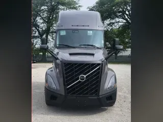 2026 VOLVO TRUCK VNL64TV04