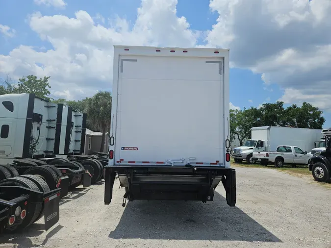 2016 FREIGHTLINER/MERCEDES M2 106