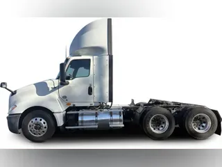 2020 International LT625