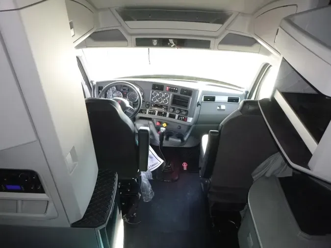 2021 Kenworth T680