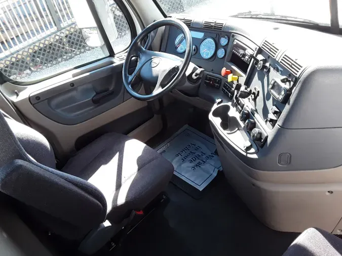 2019 FREIGHTLINER/MERCEDES CASCADIA 125