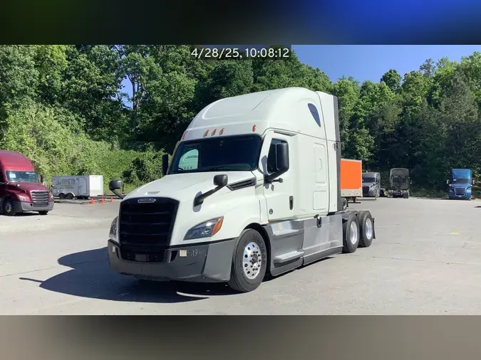 2021 Freightliner Cascadia