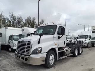 2019 FREIGHTLINER CASCADIA 125