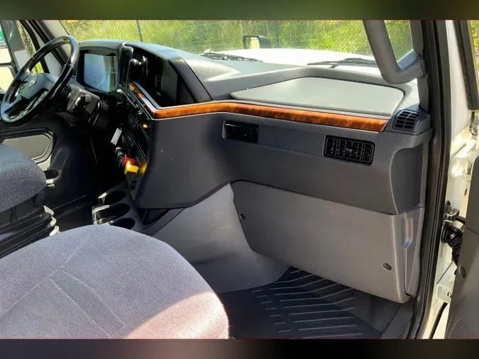 2021 INT LT625 6x4