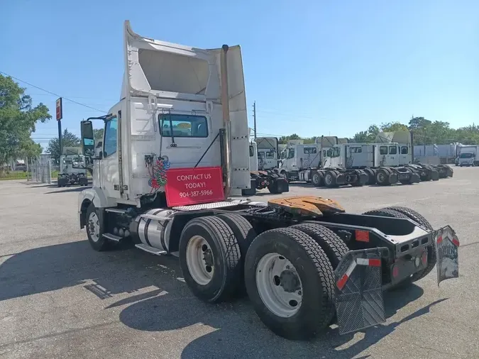 2018 VOLVO VNL64TRACTOR