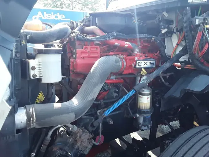 2019 NAVISTAR INTERNATIONAL LT625 SLPR CAB