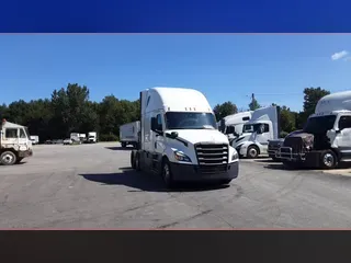 2022 Freightliner Cascadia 126
