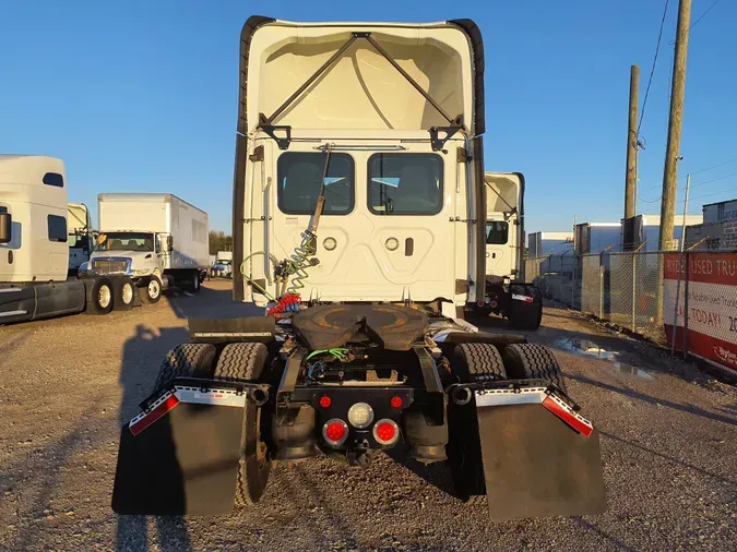 2019 FREIGHTLINER/MERCEDES NEW CASCADIA 126