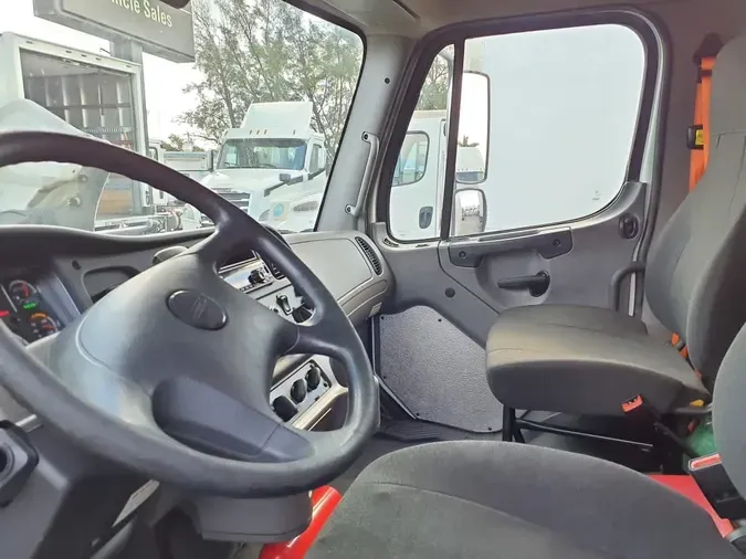 2019 FREIGHTLINER/MERCEDES M2 10620a8b89e78bd738f5323cf854e6020ea