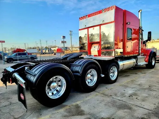 2020 Peterbilt 567