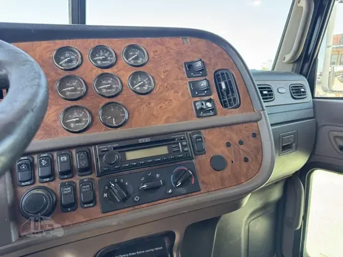 2009 PETERBILT 388