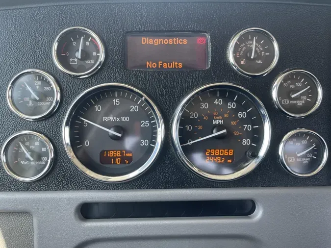 2022 Peterbilt 389