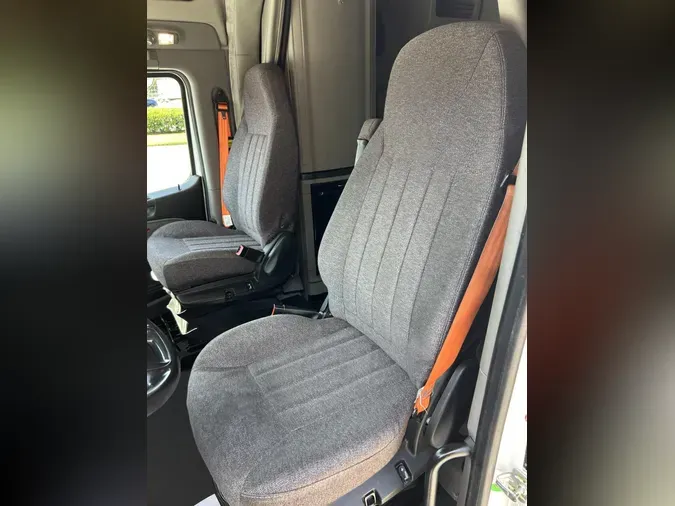 2021 Peterbilt 579