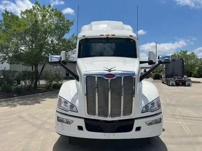 2023 Peterbilt 579