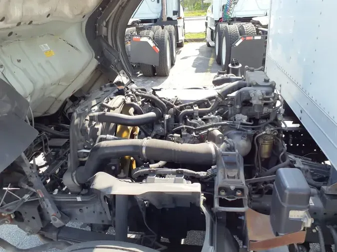 2019 ISUZU NQR