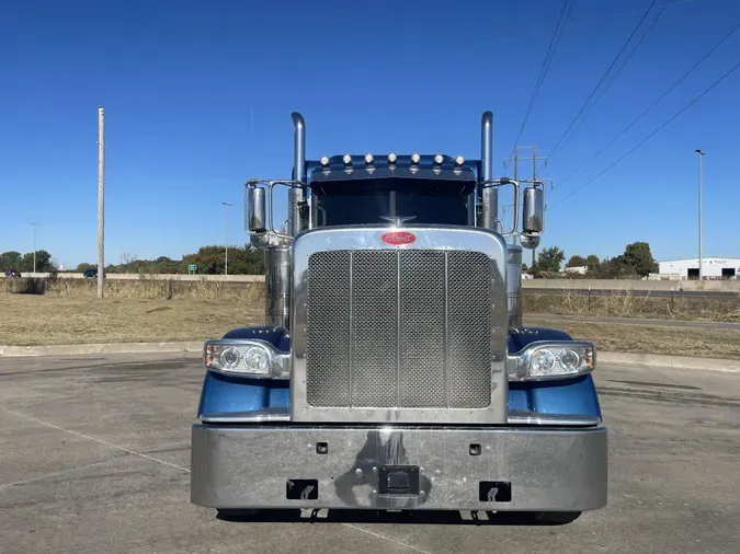 2024 Peterbilt 389