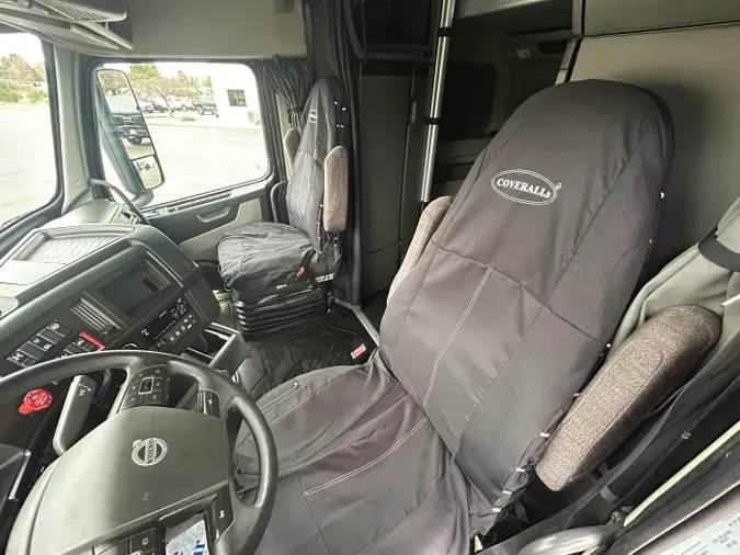 2021 Volvo VNL 860