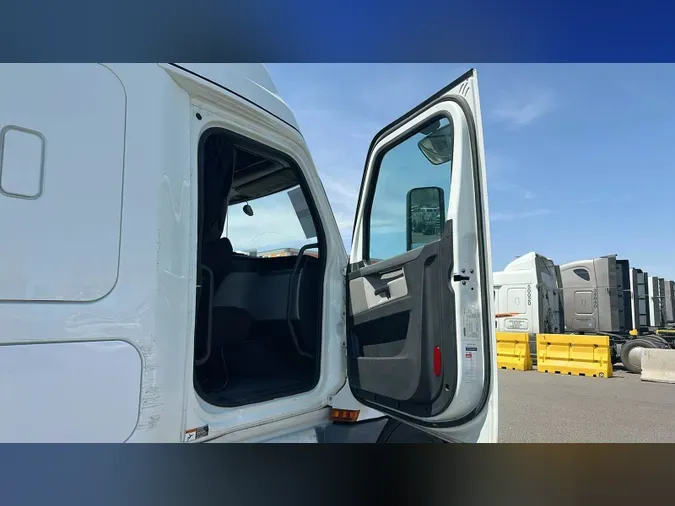 2020 Freightliner Cascadia