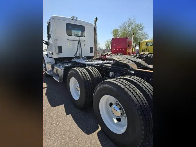 2020 Peterbilt 567