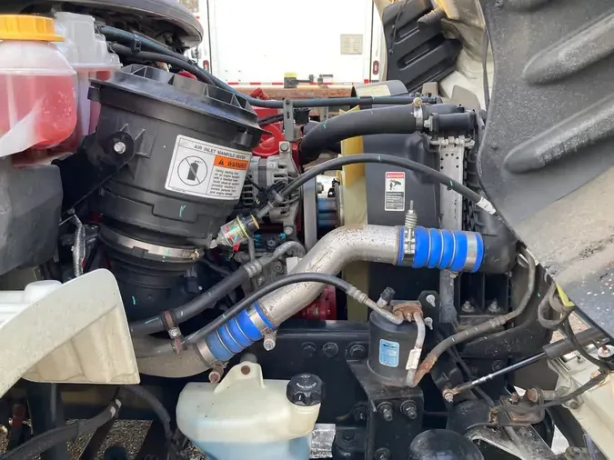 2020 FREIGHTLINER/MERCEDES M2 106