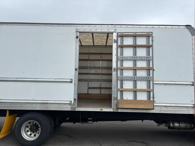 2020 Freightliner Business Class M2 106