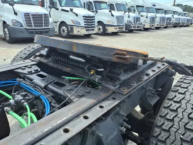 2017 FREIGHTLINER CASCADIA 125