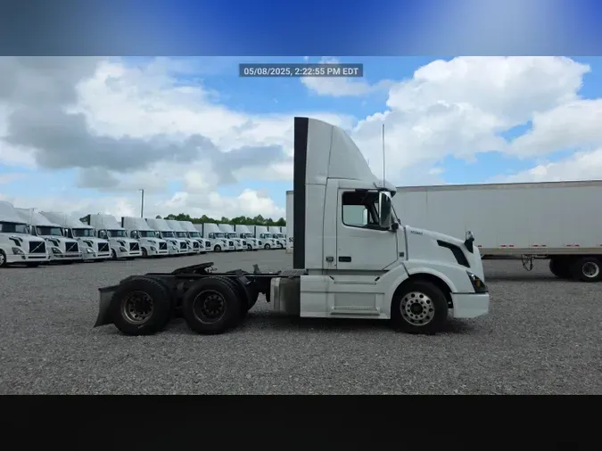 2018 Volvo VNL300