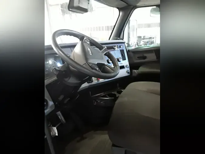 2020 FREIGHTLINER NEW CASCADIA 116