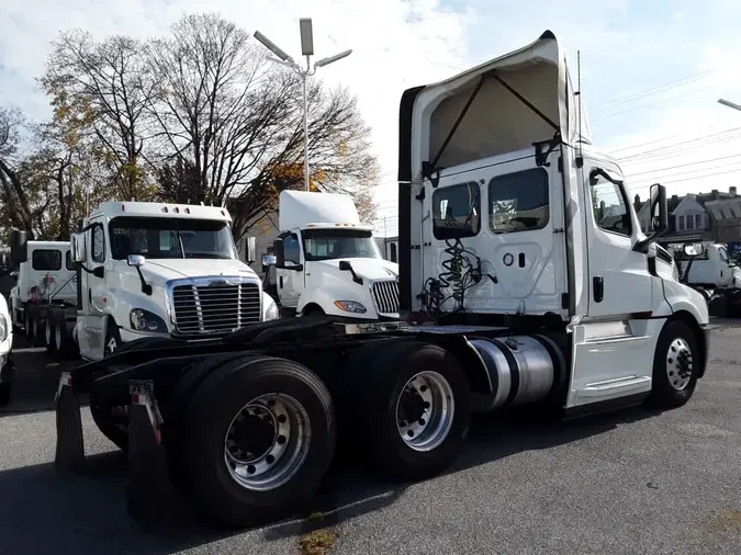 2020 FREIGHTLINER/MERCEDES NEW CASCADIA PX12664