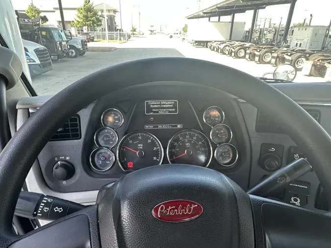 2020 Peterbilt 579