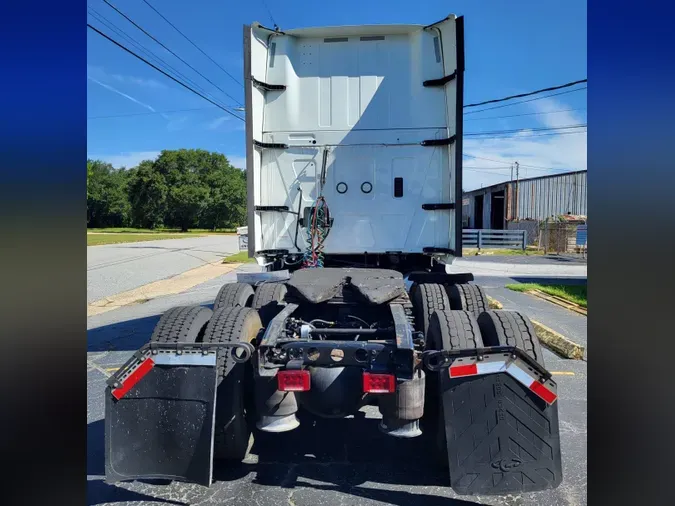 2020 NAVISTAR INTERNATIONAL LT625 SLPR CAB
