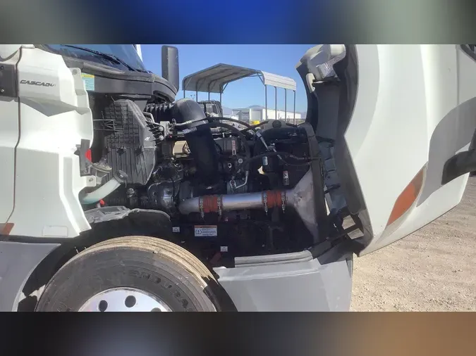 2022 Freightliner Cascadia 12620ca31f0c193afbf6fd6b5795e4776bb