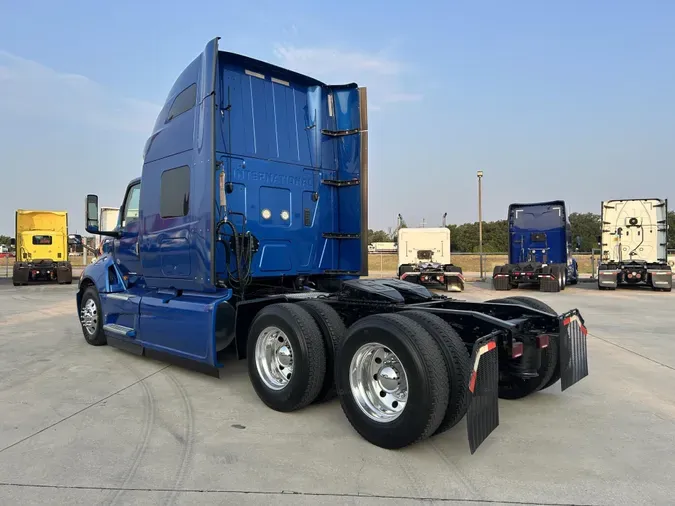 2020 International LT625