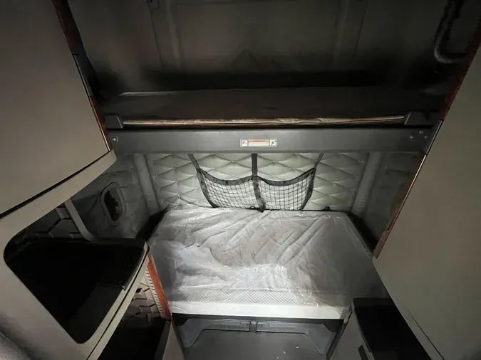 2020 Freightliner Cascadia