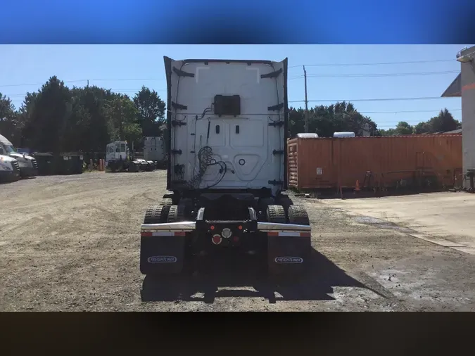 2021 Freightliner Cascadia 12620cb2d21d82433edefd2f10d0ecd1e22