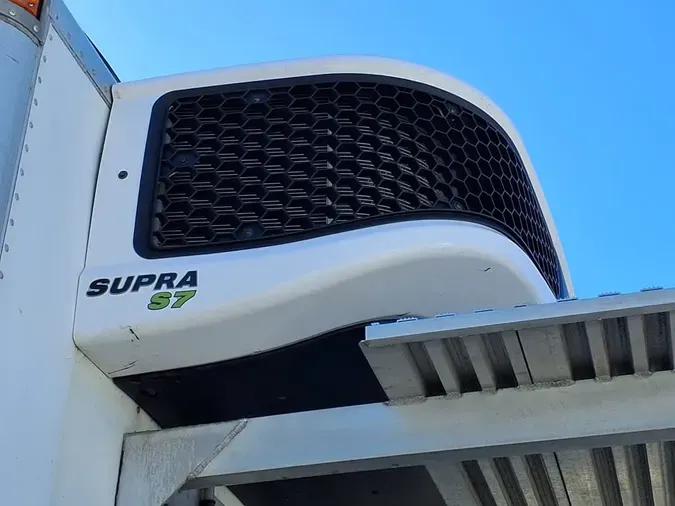 2021 FREIGHTLINER/MERCEDES M2 106