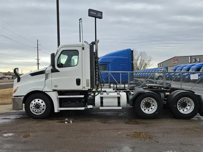 2020 Freightliner New Cascadia