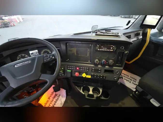2023 Freightliner Cascadia 126