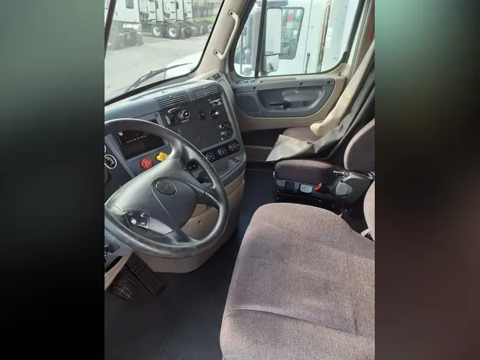 2020 FREIGHTLINER/MERCEDES CASCADIA 12520d89433eedba59acff7ddcd3c529ac4