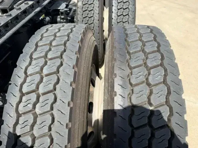 2020 Peterbilt 57920dab4ecd375104d41f6aed6c06efd2b