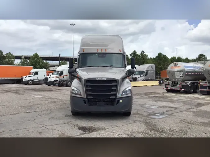 2024 Freightliner Cascadia 126