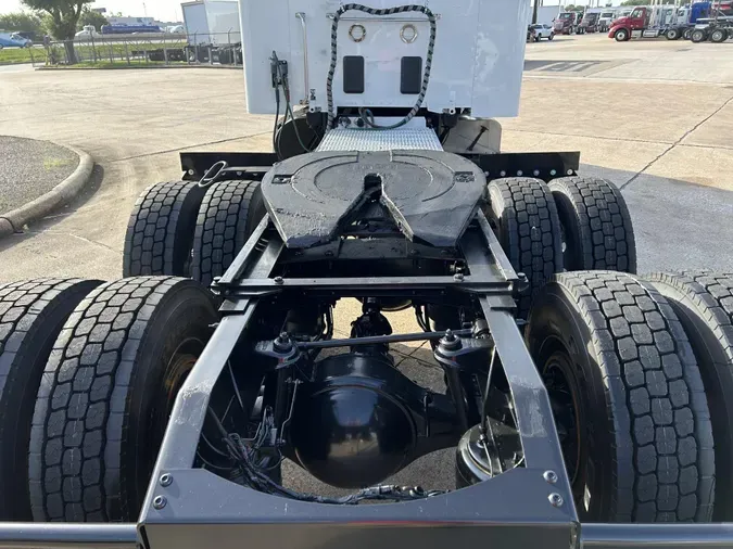 2023 Peterbilt 579