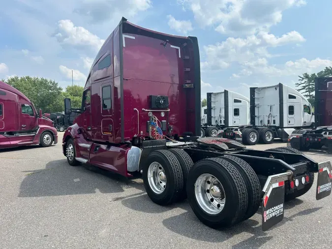 2022 Kenworth T680