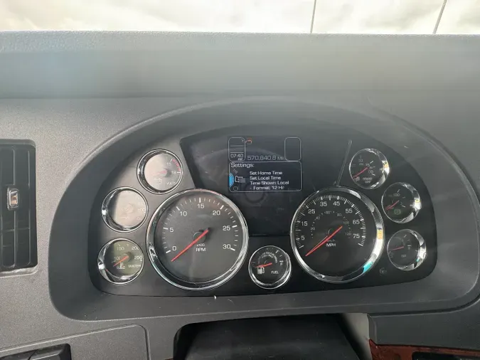 2022 Kenworth T680