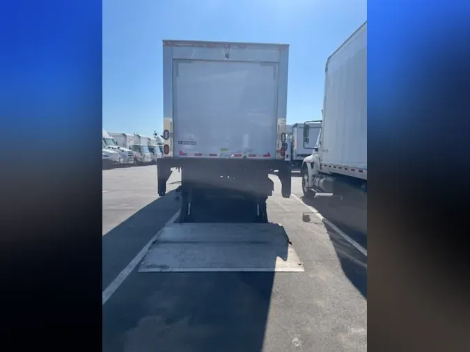 2016 FREIGHTLINER M2 106